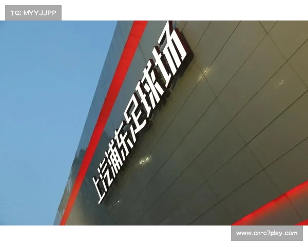 上海海港1-0胜大连英博,积66分实现中超三连冠 上海海港1-0胜大连英博,积66分实现中超三连冠